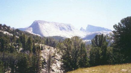 15-Day Rocky Mountain Frontiers Tour with Yellowstone and Grand Canyon National Park from Denver